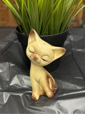 Vintage Ceramic Siamese Cat Figurine - Beige and Brown Decorative  Art